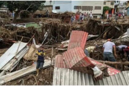 Decretan “zona de tragedia” y tres días de duelo por deslave en Las Tejerías