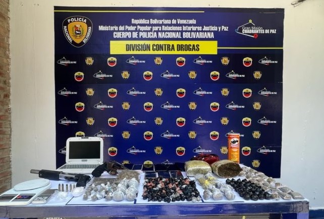 Detenidos 12 microtraficantes de droga en urbanismo de Fuerte Tiuna