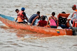 Autoridades de Trinidad y Tobago detuvieron embarcación con 20 migrantes venezolanos