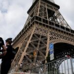 Desalojan la Torre Eiffel por amenaza de bomba este 12Ago, pero todo se trató de una falsa alarma