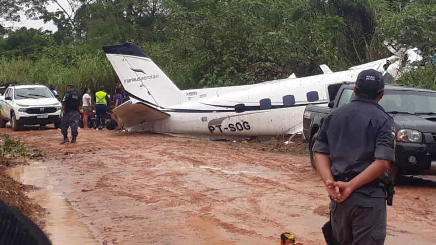 EN BRASIL: Iban a una excursión cuando la aeronave se precipitó en medio de la selva, sus 14 tripulantes fallecieron