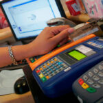 Extienden exoneración del IGTF a las tarjetas de crédito o débito manejadas en divisas hasta febrero de 2025