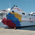 Remolcador chocó y abrió un gran agujero a uno de los barcos de Conferry y todo quedó grabado