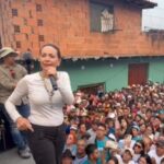 “ aceptar que aquí van a haber elecciones limpias y libres. Serenidad y firmeza” la candidata opositora, María Corina Machado.