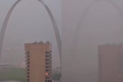 El Arco Gateway, de Missouri, fue testigo de las tormentas con tornados que se registraron este fin de semana en EEUU. 19 personas muertas