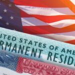 ¿Cuánto tiempo tiene que pasar para que te den la Green Card en Estados Unidos? Se trata de una pregunta que se formulan muchas personas ya sea dentro o fuera del país norteamericano.  