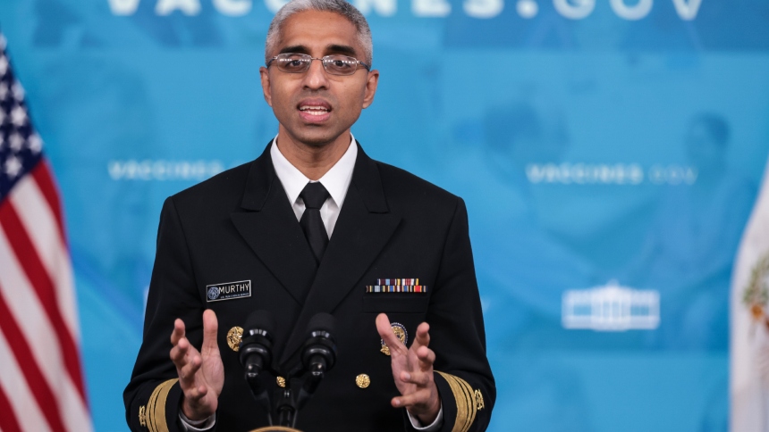 El cirujano general de Estados Unidos, Dr. Vivek Murthy, principal médico del país, declaró este martes, 25 de junio, que la violencia armada