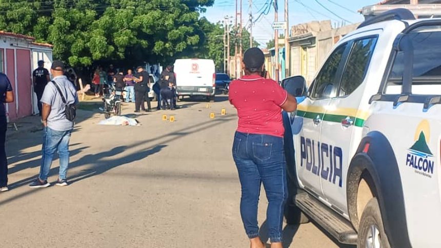 EN FALCÓN: Funcionario de la PNB y un mototaxista fueron asesinados tras discutir con un hombre en bicicleta