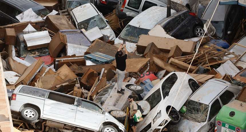 Aumenta a 222 la cifra de fallecidos por las inundaciones en España, 214 de ellos en Valencia