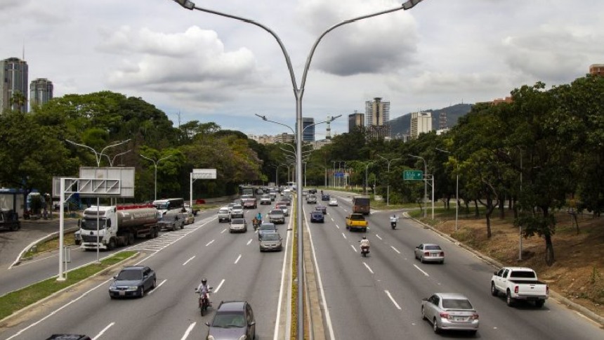 Anuncian trabajos en vías expresas de Caracas, conoce las zonas y horarios en las que se restringirá el tránsito