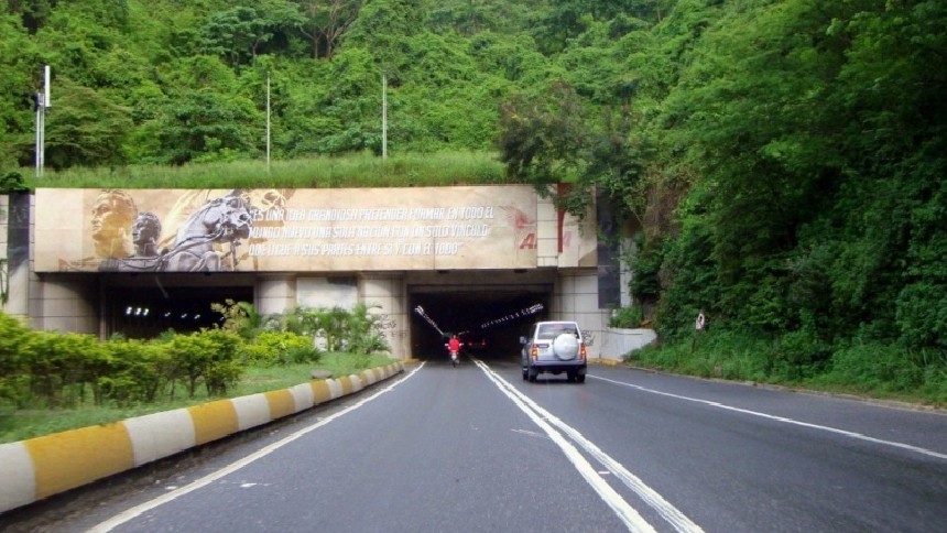 TOME PREVISIONES: Cerrarán "parcialmente" la autopista Caracas-La Guaira a partir de este 27Ene