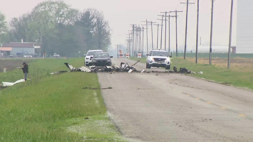 Un trágico accidente aéreo en Trilla, Illinois (EEUU), cobró la vida de cuatro personas cuando una avioneta monomotor Cessna C180G se estrelló en un campo.  
