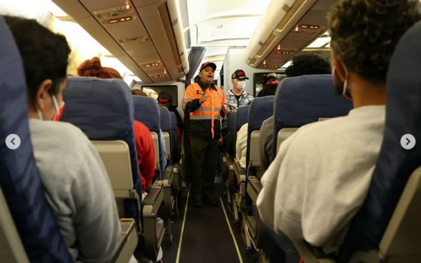 195 migrantes llegaron al país, proveniente de Honduras, la noche de este 16May. Fotos: Intagram @mijpvzla