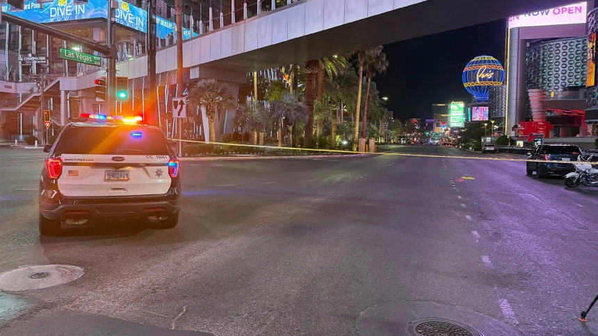 El icónico Strip de Las Vegas (EEUU) fue escenario de un violento tiroteo, dejando como saldo dos personas fallecidas.  