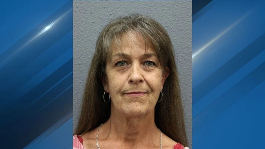 En un caso que conmocionó a la comunidad de Warr Acres, Oklahoma (EEUU), una abuela de 53 años, llamada Davena Marx, enfrenta múltiples cargos por abuso y negligencia infantil. 