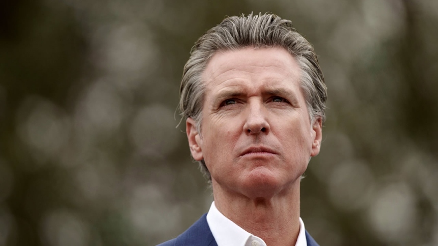 La confrontación entre el presidente de EEUU, Donald Trump, y el gobernador de California, Gavin Newsom, alcanzó en las últimas horas un nuevo nivel de tensión. 