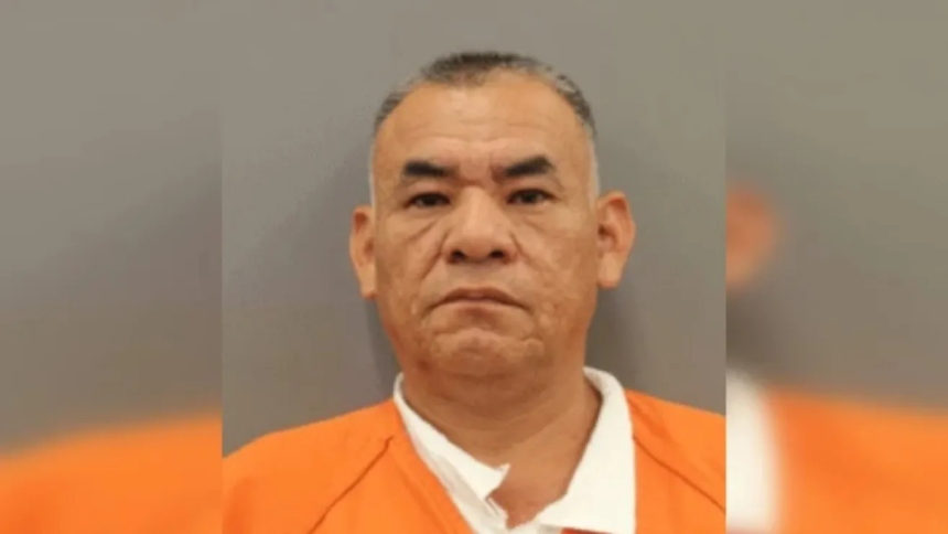 La madrugada del sábado se tiñó de sangre en Houston, en Texas (EEUU), cuando Santos Hernández Cornejo, de 53 años, asesinó brutalmente a su novia, Argelia Díaz Maya, de 50, frente al restaurante donde ella trabajaba.