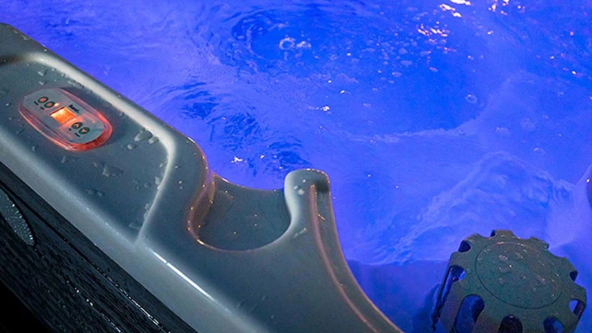 A una mujer mayor, de 66 años de edad, la encontraron sin vida en un jacuzzi ubicado en una vivienda unifamiliar en Montague, en Nueva Jersey (EEUU), lo que ha desencadenado una investigación policial para esclarecer las "extrañas circunstancias" de su fallecimiento.  