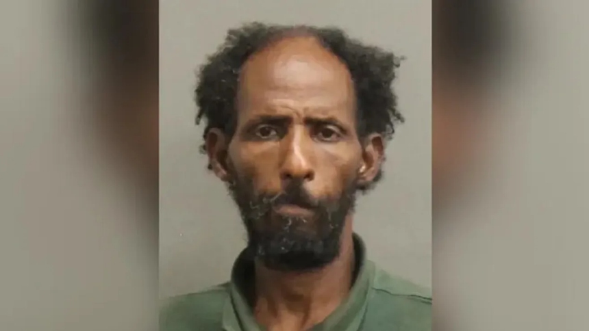 Una escena desgarradora sacudió a la comunidad de Nashville (EEUU), cuando testigos presenciaron una agresión sexual contra una mujer, frente a una iglesia, en Nolensville Pike. 