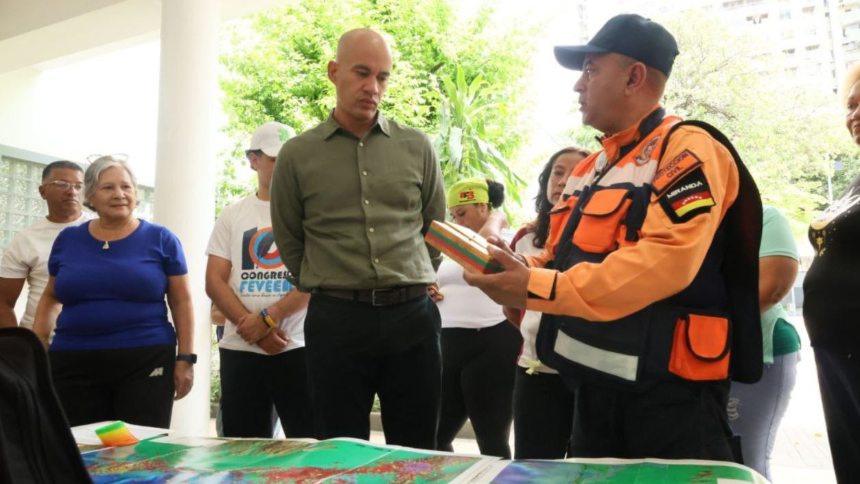 "Debemos prepararnos": Héctor Rodríguez anunció la creación de "comités de riesgo" en todas las escuelas del país