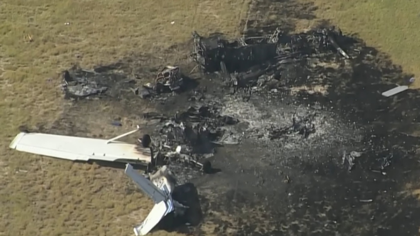 El Aeropuerto Municipal de Fort Morgan, en Colorado, fue escenario de otro fatal accidente aéreo en Estados Unidos, con un choque entre dos aviones que dejó un saldo de al menos un muerto y tres heridos.  