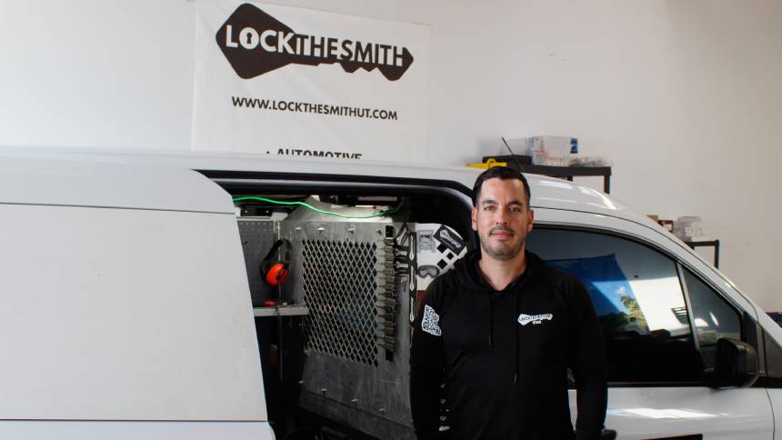 LOCKTHESMITH