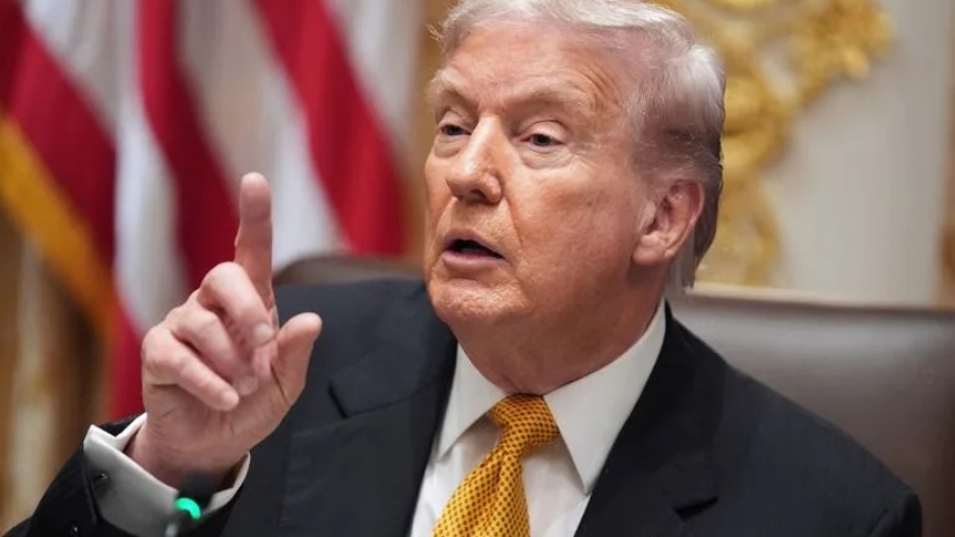Trump dice que Biden le "tendió una trampa" al hondureño Hernández y justifica el indulto