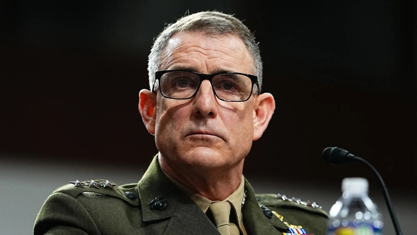 La posibilidad de que Estados Unidos esté ensayando una invasión militar para tomar el control de Cuba fue descartada este jueves, 19 de marzo, de manera categórica por el general Francis Donovan, jefe del Comando Sur, durante una audiencia en el Senado.  