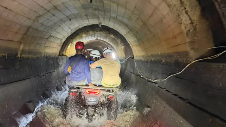 EN SUCRE: Rescatan con éxito a ocho técnicos del acueducto Turimiquire, habían quedado atrapados en un túnel