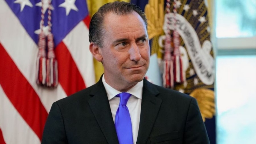 La llegada este jueves, 30 de abril, de una delegación estadounidense a Caracas marcó el primer vuelo comercial directo entre ambos países desde 2019 y abrió la puerta a nuevos anuncios sobre cooperación energética entre Estados Unidos y Venezuela.  