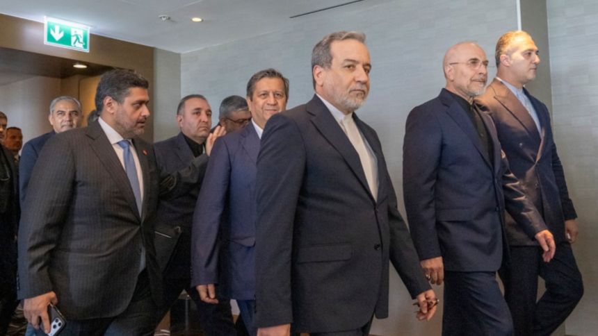 Irán interrumpió negociaciones con EEUU tras nuevas amenazas de Trump
