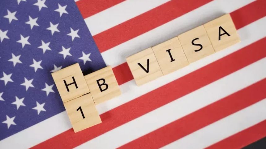 Juez dictamina ilegal el cobro de 100.000 dólares impuesto por Trump a las visas H-1B