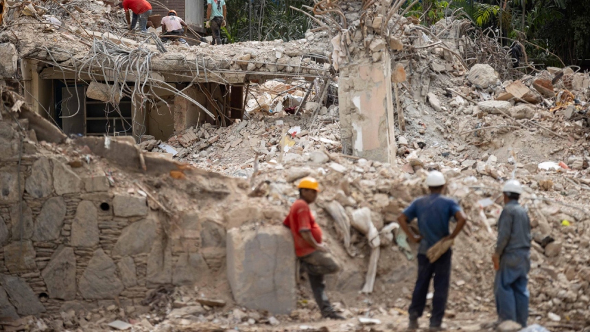 El Centro de Derechos Humanos de la Universidad Católica Andrés Bello (UCAB) pidió este viernes, 10 de julio, a Estados Unidos y otros países cancelar definitivamente o suspender las deportaciones a Venezuela tras los terremotos del pasado 24 de junio.  