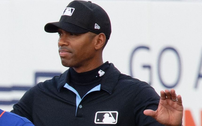 Edwin Moscoso Umpire