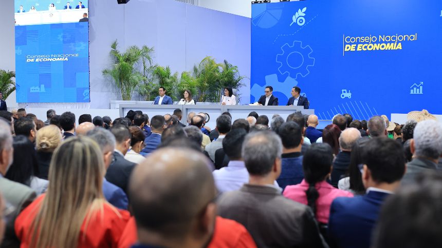 Gobierno dice que mantendrá proceso de reestructuración de deuda externa pese a terremotos
